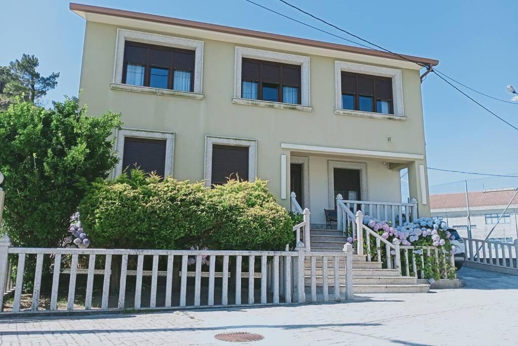Fogar No Mar Villa O Pindo Exterior photo
